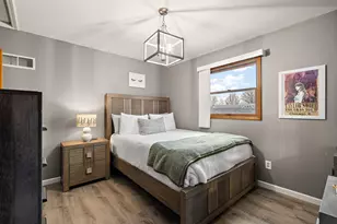 2164 Terrace Dr, Highland, IN 46322 - Photo 18