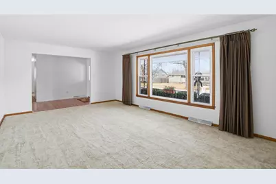 437 Fairview Avenue, Crown Point, IN 46307 - Photo 4