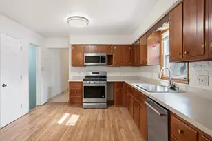 437 Fairview Ave, Crown Point, IN 46307 - Photo 8