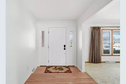 437 Fairview Avenue, Crown Point, IN 46307 - Photo 2