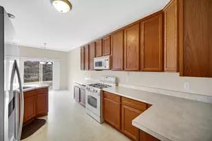 1390 Mackinaw Pl, Schererville, IN 46375 - Photo 10