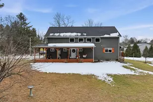 9960 Wildwood Pl, Demotte, IN 46310 - Photo 2