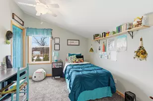 9960 Wildwood Pl, Demotte, IN 46310 - Photo 22