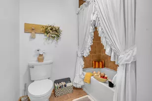 9960 Wildwood Pl, Demotte, IN 46310 - Photo 20