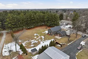 9960 Wildwood Pl, Demotte, IN 46310 - Photo 6