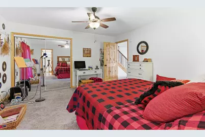 9960 Wildwood Place, Demotte, IN 46310 - Photo 12