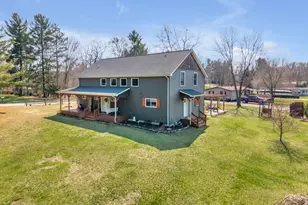 9960 Wildwood Pl, Demotte, IN 46310 - Photo 4