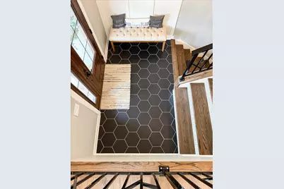 8183 Old Oak Drive, Demotte, IN 46310 - Photo 6