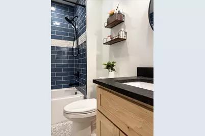 8183 Old Oak Drive, Demotte, IN 46310 - Photo 34