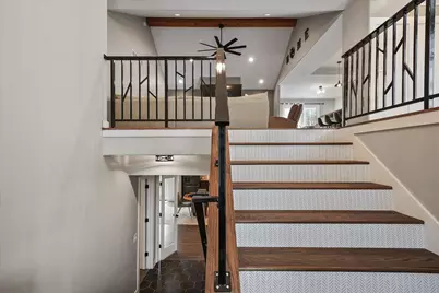 8183 Old Oak Drive, Demotte, IN 46310 - Photo 4