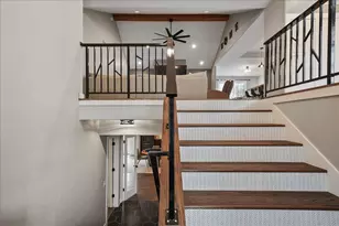 8183 Old Oak Dr, Demotte, IN 46310 - Photo 4