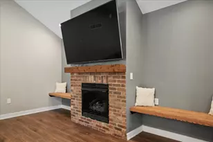 8183 Old Oak Dr, Demotte, IN 46310 - Photo 16