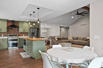 8183 Old Oak Drive, Demotte, IN 46310 - Photo 18