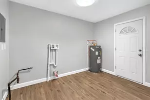 515 S Indiana St, Hobart, IN 46342 - Photo 14