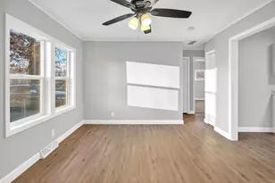 515 S Indiana St, Hobart, IN 46342 - Photo 4