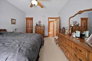 430 Oak Breeze Dr, Valparaiso, IN 46383 - Photo 10