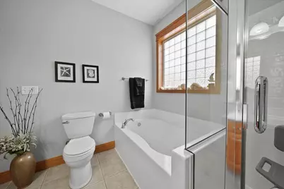 430 Oak Breeze Drive, Valparaiso, IN 46383 - Photo 12