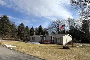 25 E Carter St, Wheatfield, IN 46392 - Photo 4