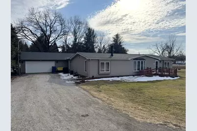 25 E Carter Street, Wheatfield, IN 46392 - Photo 2