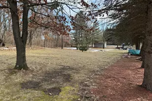 25 E Carter St, Wheatfield, IN 46392 - Photo 18