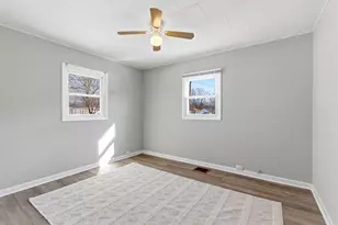 202 Northview Dr, Valparaiso, IN 46383 - Photo 12