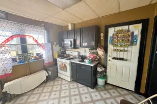 4732 Euclid Ave, East Chicago, IN 46312 - Photo 8