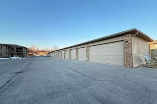 1346 Parke Dr, Crown Point, IN 46307 - Photo 20