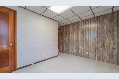 622 N Lafayette Street, Griffith, IN 46319 - Photo 16