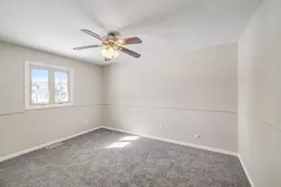 943 Pawnee Dr, Crown Point, IN 46307 - Photo 16