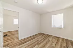 3940 Pierce St, Gary, IN 46408 - Photo 6