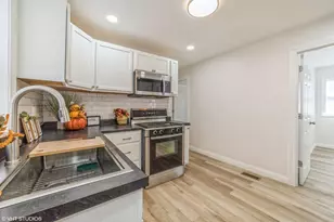 3940 Pierce St, Gary, IN 46408 - Photo 12