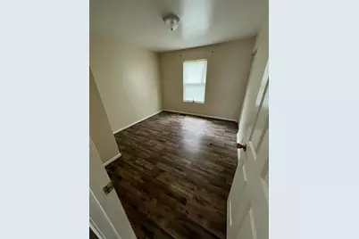 550 S Wayne Street, Gary, IN 46403 - Photo 12