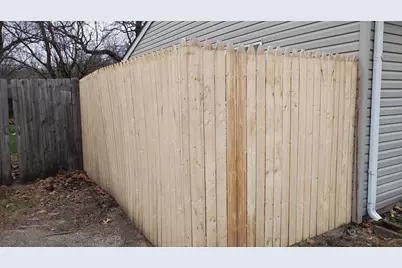 550 S Wayne Street, Gary, IN 46403 - Photo 16