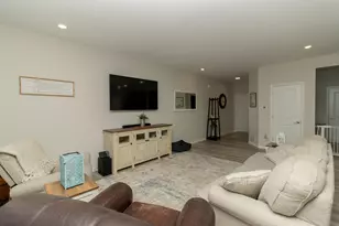 8366 Kannon Dr, Lowell, IN 46356 - Photo 10