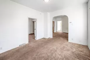 537 173rd St, Hammond, IN 46324 - Photo 2