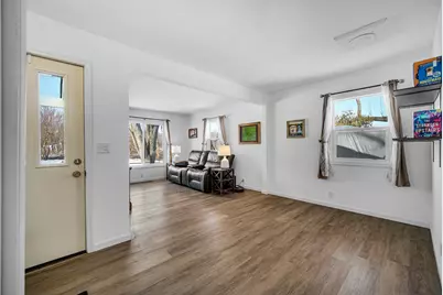 1602 E 300 S, La Porte, IN 46350 - Photo 4