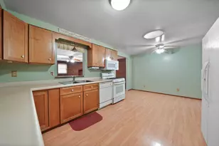 756 S 375 W, Hebron, IN 46341 - Photo 2