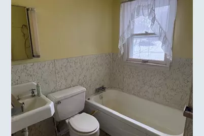 2248 E State Rd 2, Rolling Prairie, IN 46371 - Photo 10