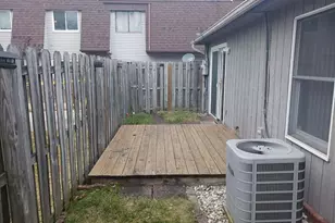 6070 Pennsylvania Dr, Merrillville, IN 46410 - Photo 16