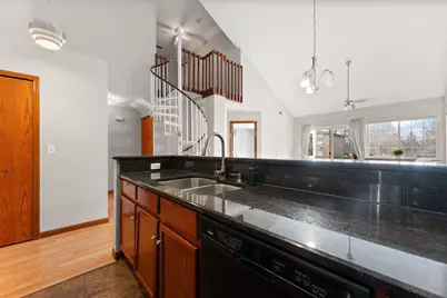 3000 Columbine Circle #G, Valparaiso, IN 46383 - Photo 6