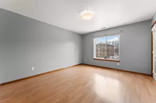 3000 Columbine Cir, Valparaiso, IN 46383 - Photo 8