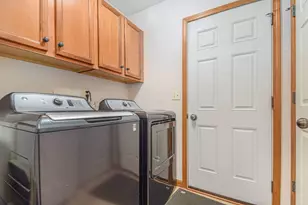 1673 N Summit Dr, La Porte, IN 46350 - Photo 8