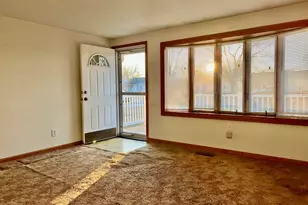 719 N Indiana St, Griffith, IN 46319 - Photo 12