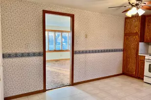 719 N Indiana St, Griffith, IN 46319 - Photo 10