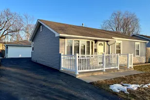 719 N Indiana St, Griffith, IN 46319 - Photo 2