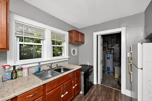 112 W 13th St, La Porte, IN 46350 - Photo 4