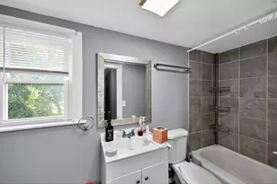 112 W 13th St, La Porte, IN 46350 - Photo 6