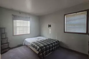 1115 N Oakwood St, Griffith, IN 46319 - Photo 10