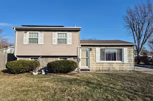 1115 N Oakwood St, Griffith, IN 46319 - Photo 2