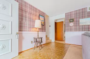 2803 Teresa St, Portage, IN 46368 - Photo 6